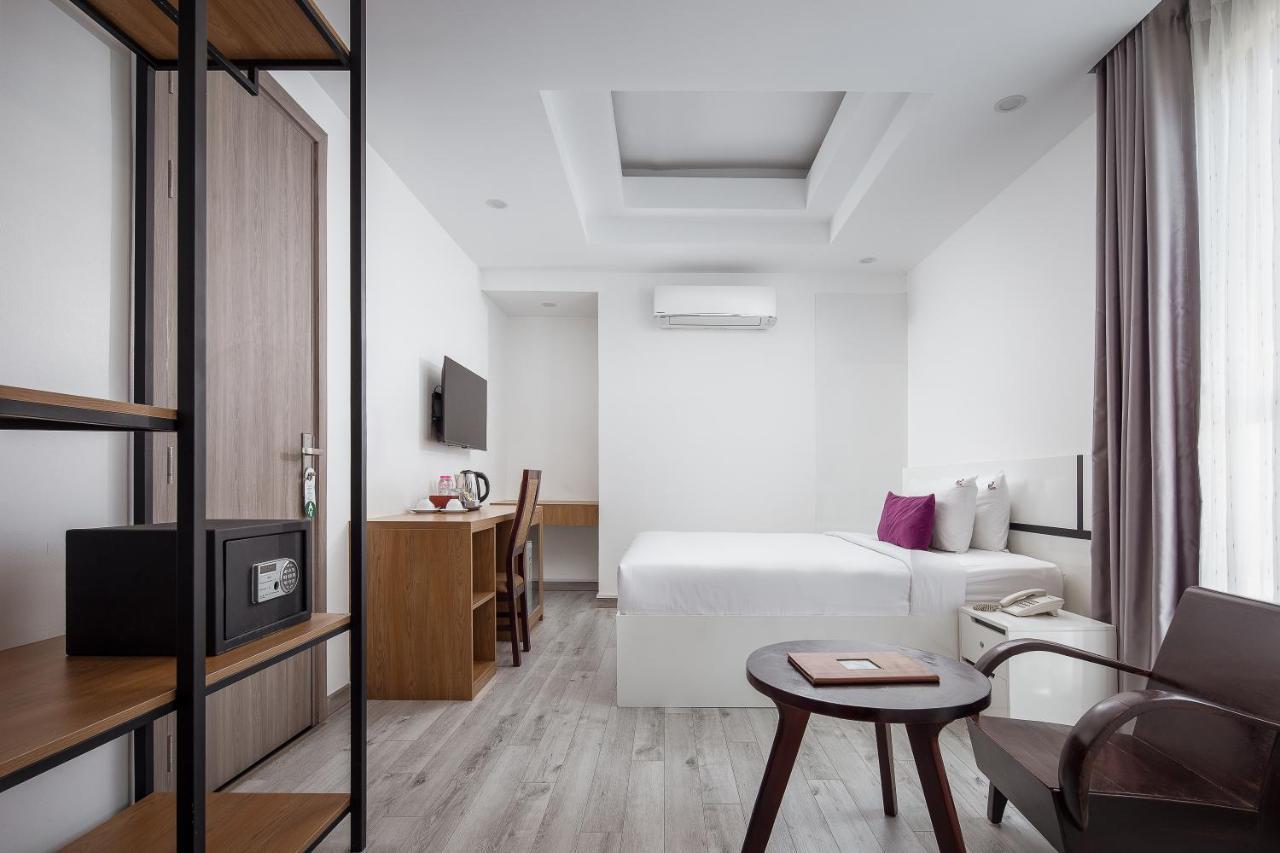คิง แกรนด์ บูทิค โฮเต็ล Hotel พนมเปญ ภายนอก รูปภาพ